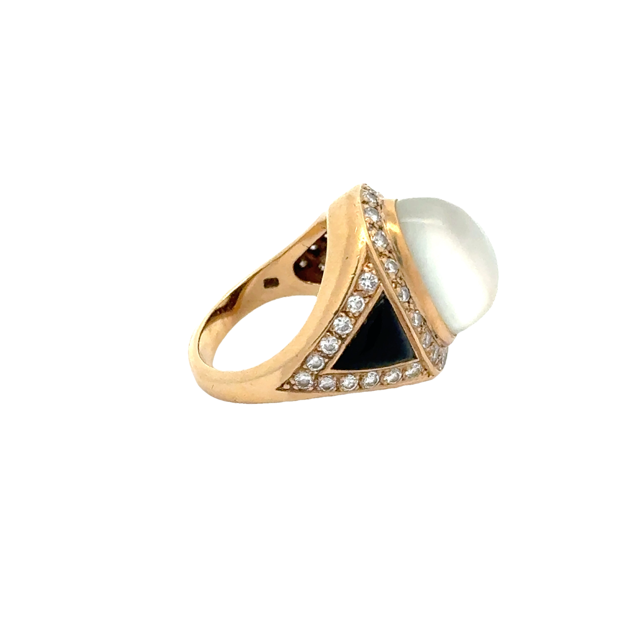 Elegant Gold and Diamond Ring