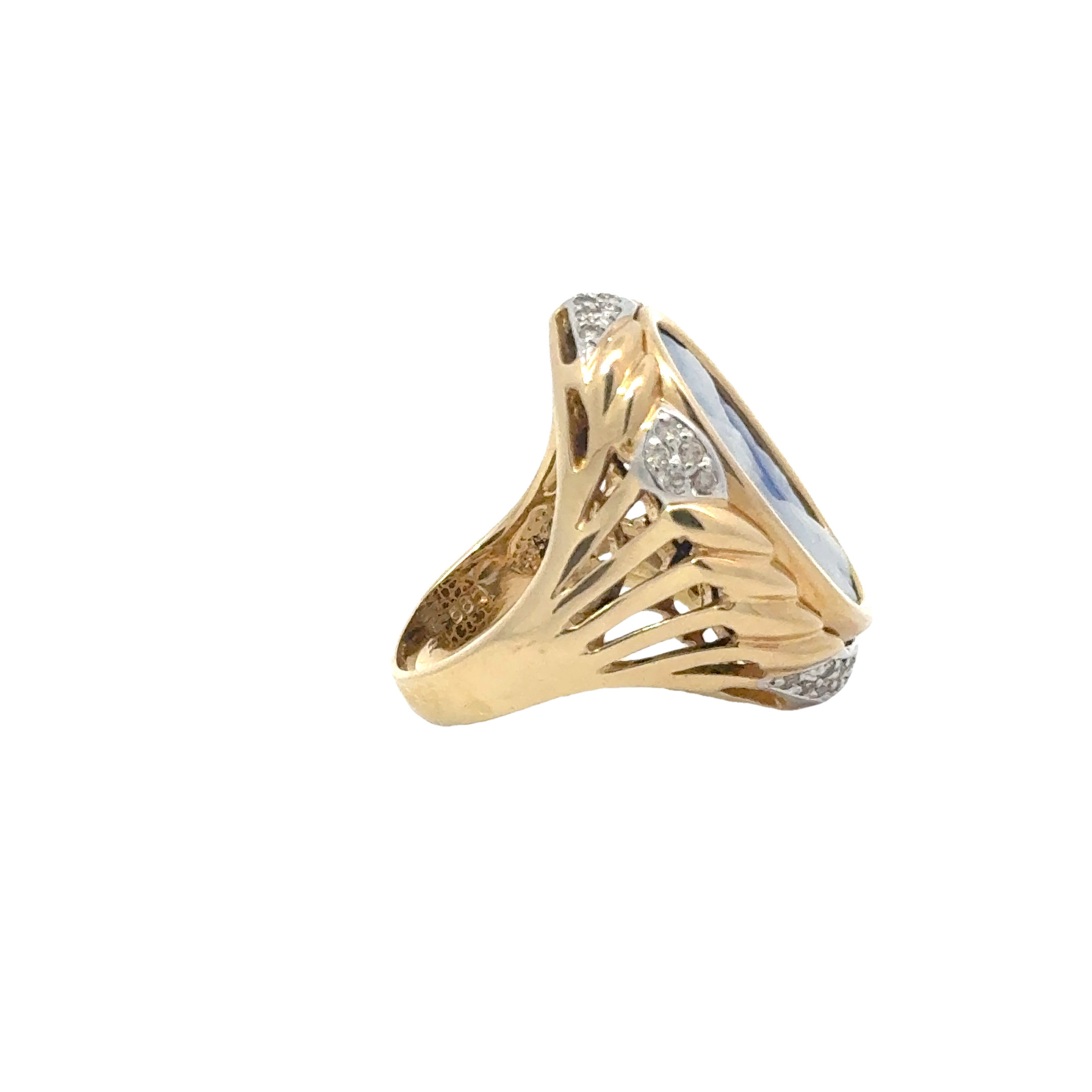 14 KARAT CAMEO AND DIAMOND RING