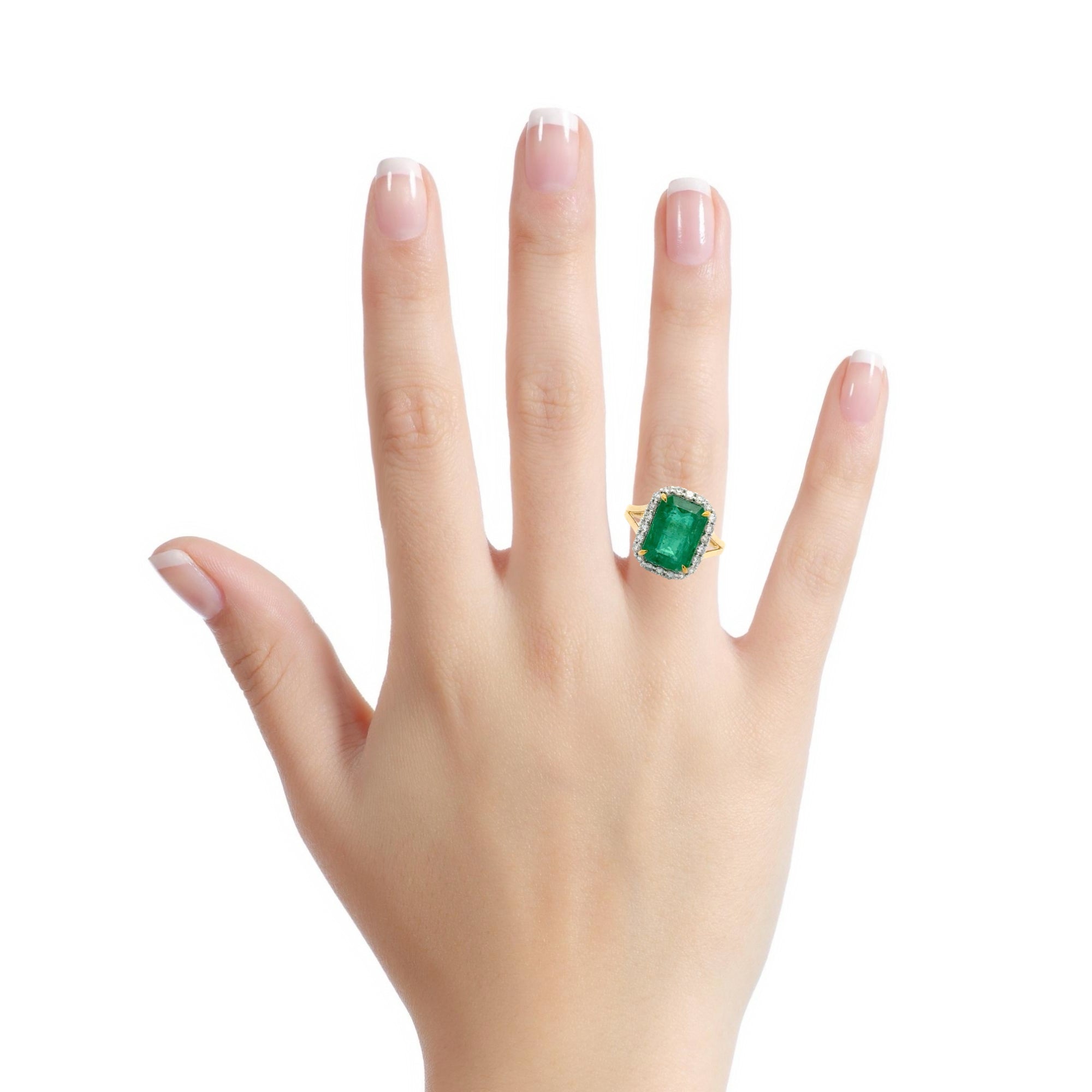18 KARAT EMERALD AND DIAMOND RING